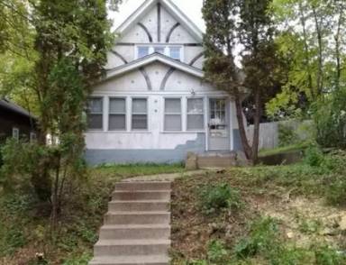 Main picture of 511 Queen Ave N