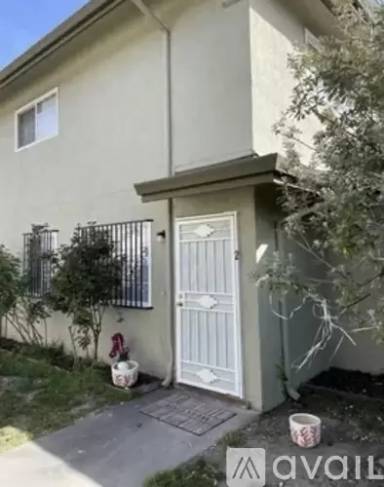 Main picture of 2113 Lemontree Way
