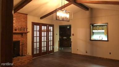 Main picture of 910 Rock Canyon Dr