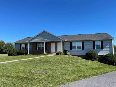Main picture of 101 Sycamore Ct