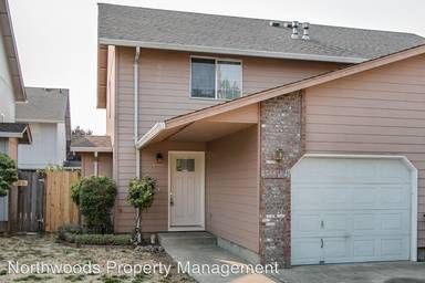 Main picture of 2626 Ross Ln