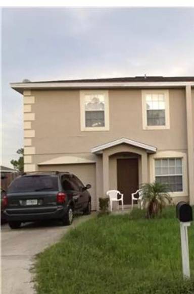 Main picture of 809 Glastonbury Dr