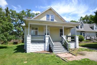 Main picture of 215 Cameron Ave