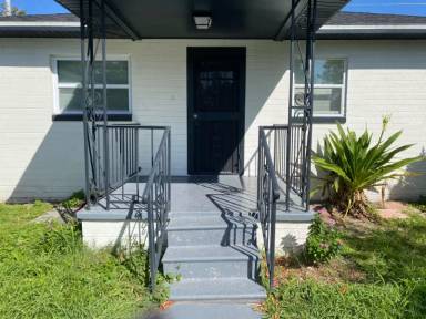 Main picture of 2394 Orange Center Blvd