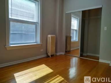 Main picture of 4810 N Winchester Ave