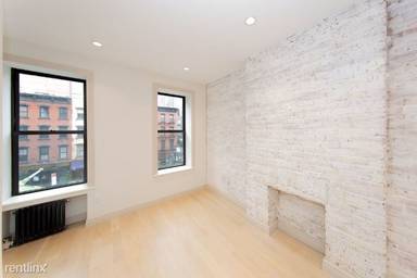 Main picture of 1556 2nd Ave