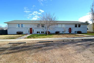 Main picture of 217 Applewood Ct