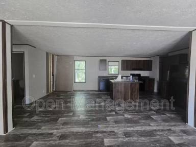 Main picture of 16 English Village Park