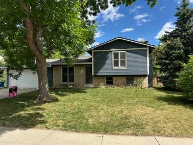 Main picture of 377 Monarch St