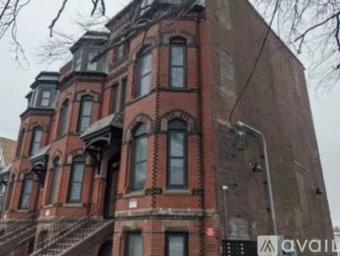 Main picture of 99 Westford St