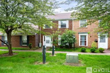 Main picture of 2103 Wellington Ct