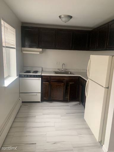 Main picture of 9 Fales St