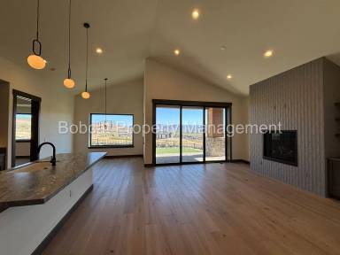 Main picture of 2933 Portrush Dr