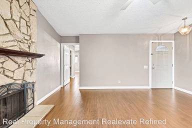 Main picture of 8343 Elkhorn St