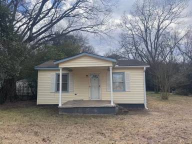 Main picture of 1818 Rigby St