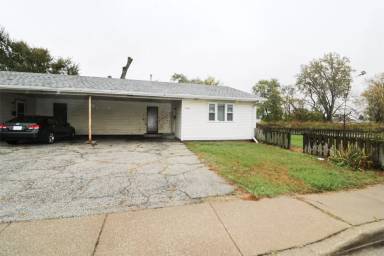 Main picture of 1305-39 Logan St