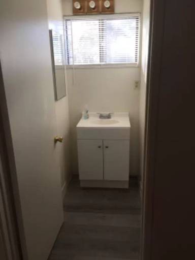 Main picture of 332 W 29th St
