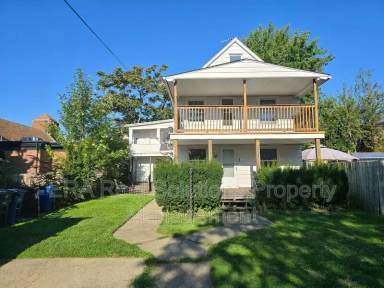 Main picture of 2030 Robin St
