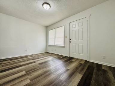 Main picture of 2011 Blackford St