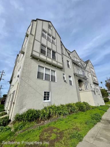 Main picture of 2317 Fruitvale Ave