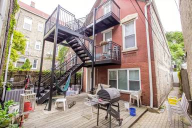 Main picture of 2039 N Winchester Ave