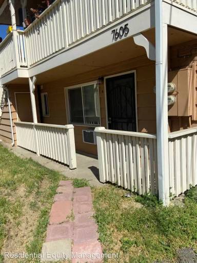 Main picture of 7605 Twin Oaks Ave