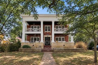 Main picture of 945 Woodruff Place Middle Dr