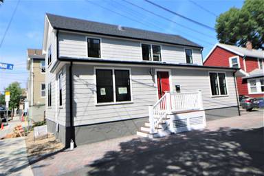 Main picture of 4 Newman Pl