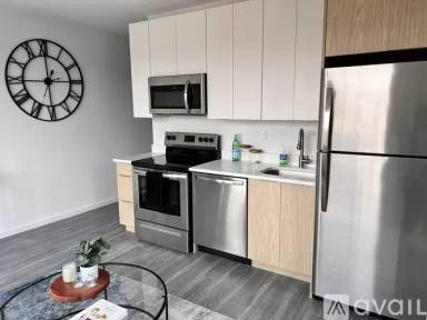 Main picture of 160 Middlesex St