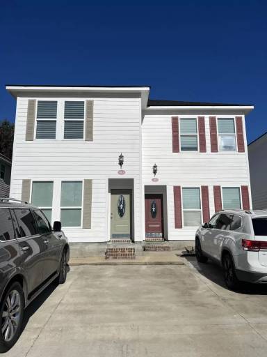 Main picture of 108 Appleoak Ave