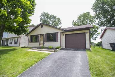 Main picture of 3655 Willow Run Dr