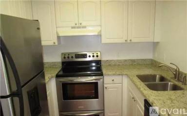 Main picture of 2107 SE 10th Ave