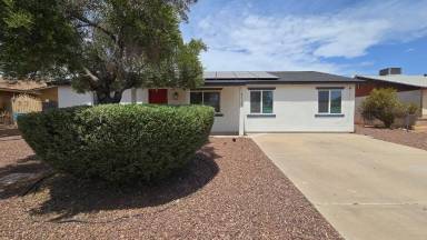 Main picture of 8012 W Highland Ave