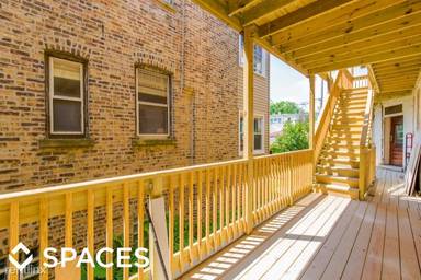 Main picture of 2945 W Diversey Ave