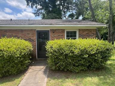 Main picture of 6421 Applecross Ave