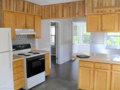Main picture of 12 Arnold Ave