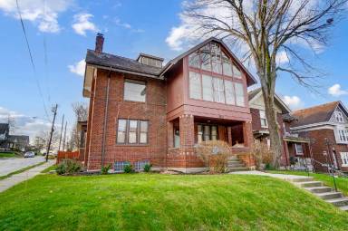 Main picture of 1361 Duncan Ave