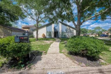 Main picture of 19035 Jodywood Dr