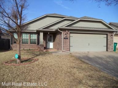 Main picture of 2713 NW 184th St