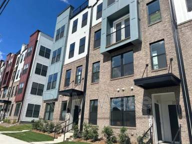Main picture of 1233 S Blount St