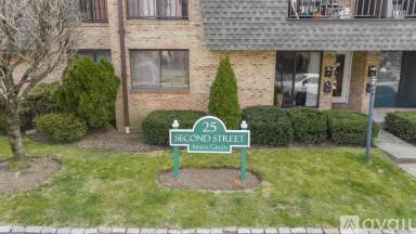 Main picture of 25 2nd St