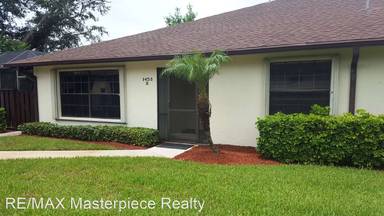 Main picture of 1453 Captains Walk