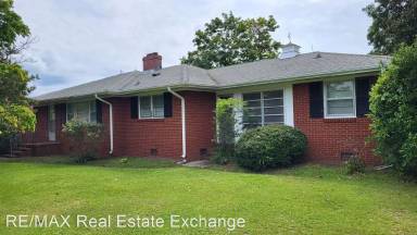 Main picture of 2599 Guyton Rd