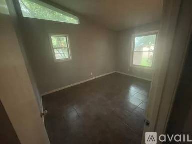 Main picture of 5200 Saint Georges Grn