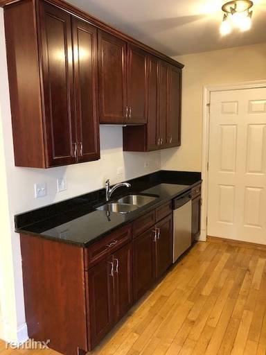 Main picture of 2900 N Kolmar Ave