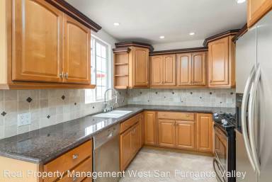 Main picture of 17347 Martha St