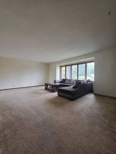 Main picture of 10718 Old Maple Rd