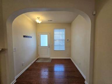 Main picture of 4 Dinara Dr