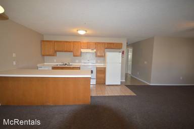 Main picture of 413 W 8th St