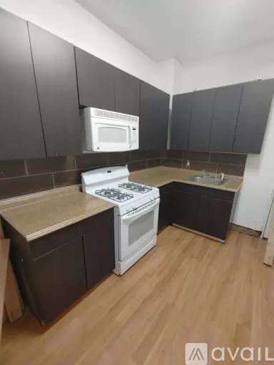 Main picture of 1316 S May St